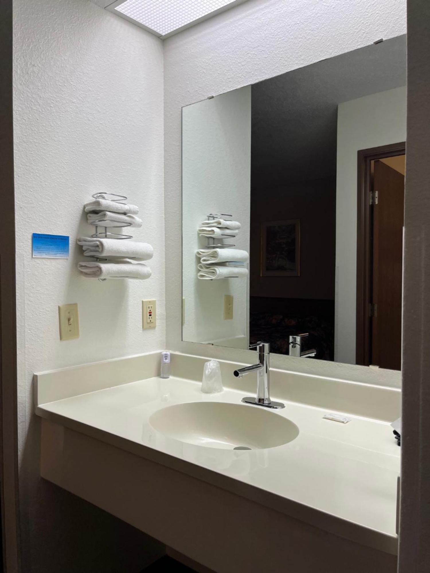 Boulder Bear Motor Lodge Boulder Junction ภายนอก รูปภาพ